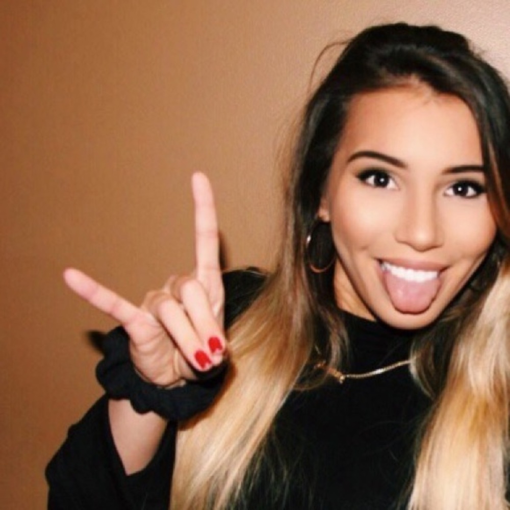 Meet your Posher, Destiny